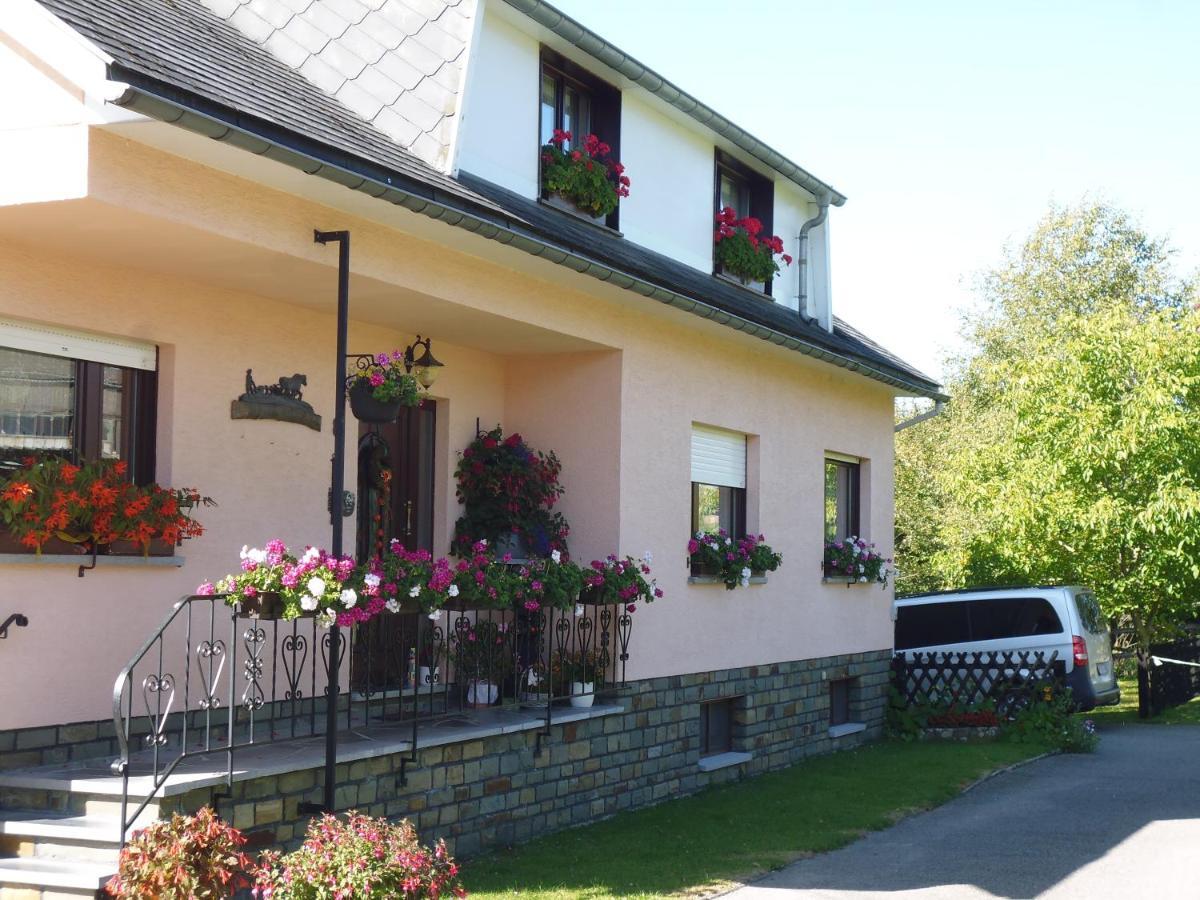 Eifel Lodge Butgenbach Exterior photo